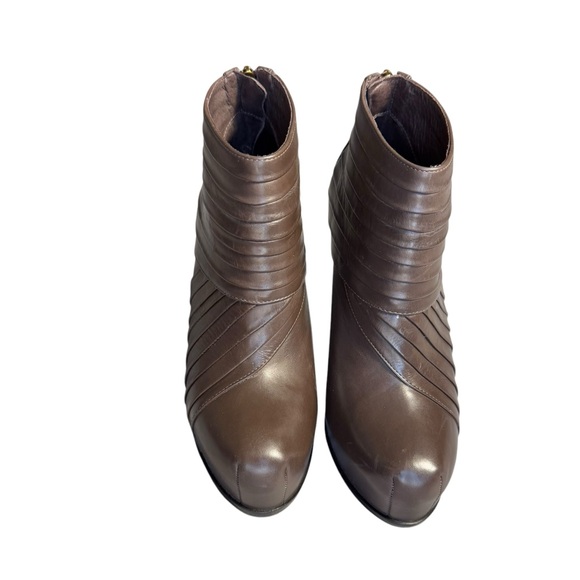 Pour La Victoire Brown Leather Platform High Heel Booties Made Brazil Size 7.5 - Picture 3 of 10